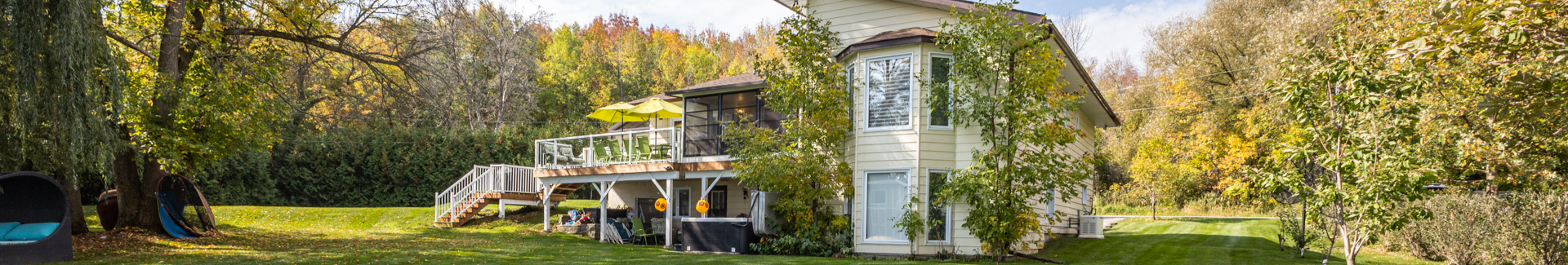 Newly Listed Cottage 920 with great space to run around and play outside