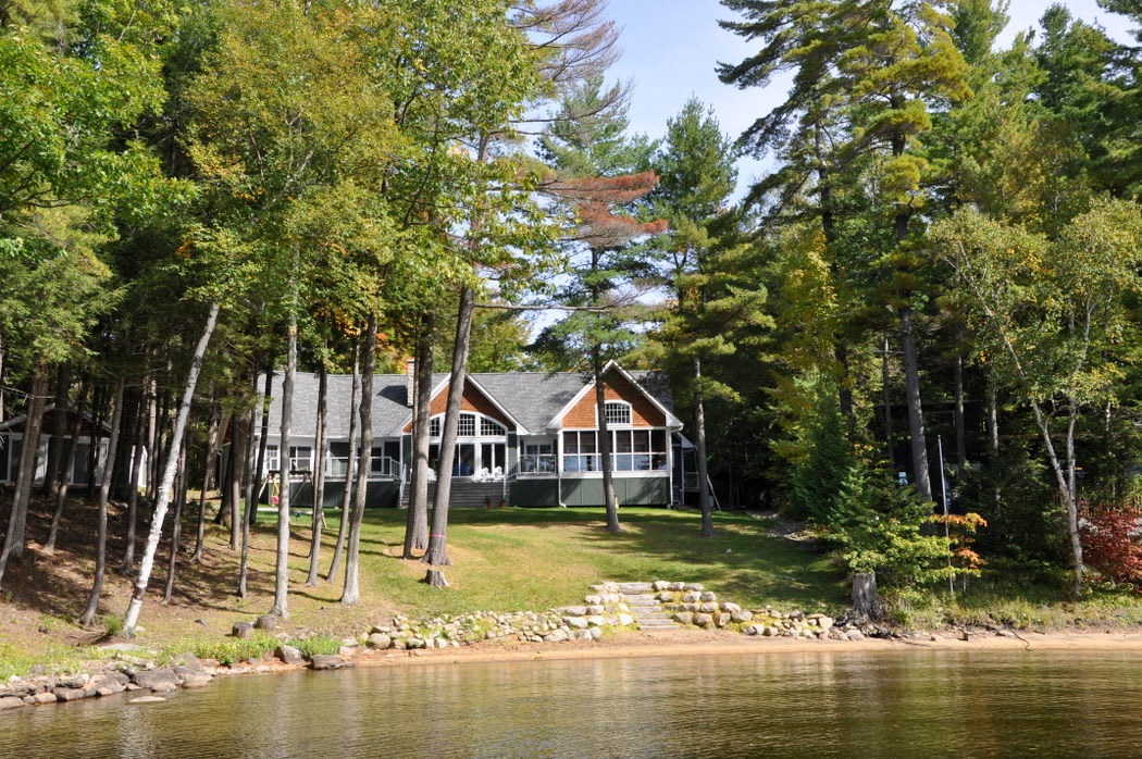 270 Lake Muskoka
