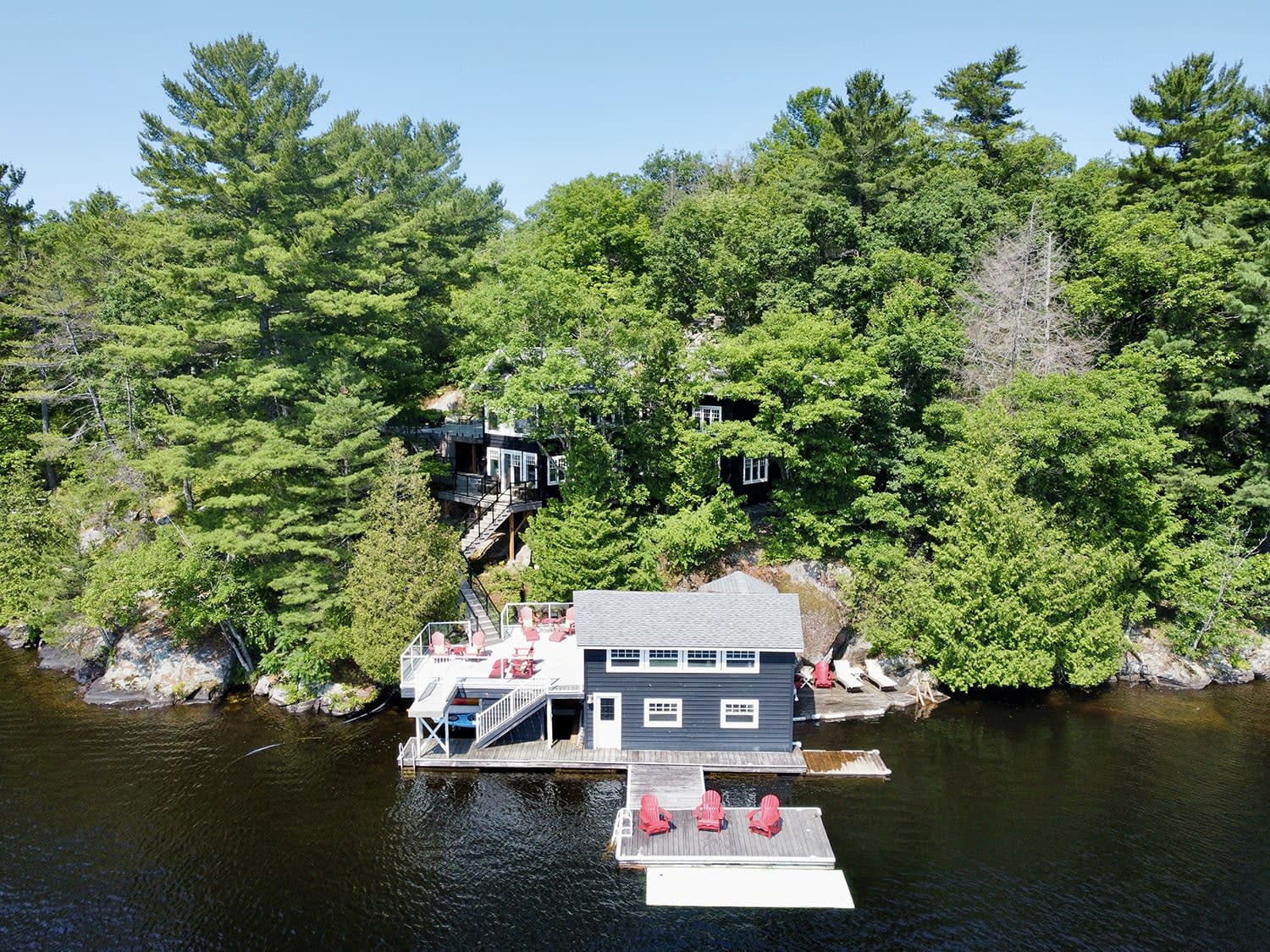 277 Lake Muskoka