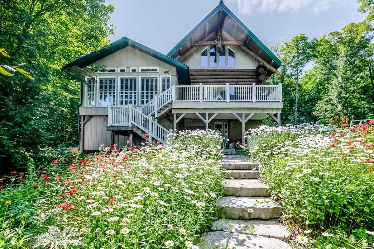 Cottage #302|Echo Lake|Huntsville|Cottage Vacations|177639