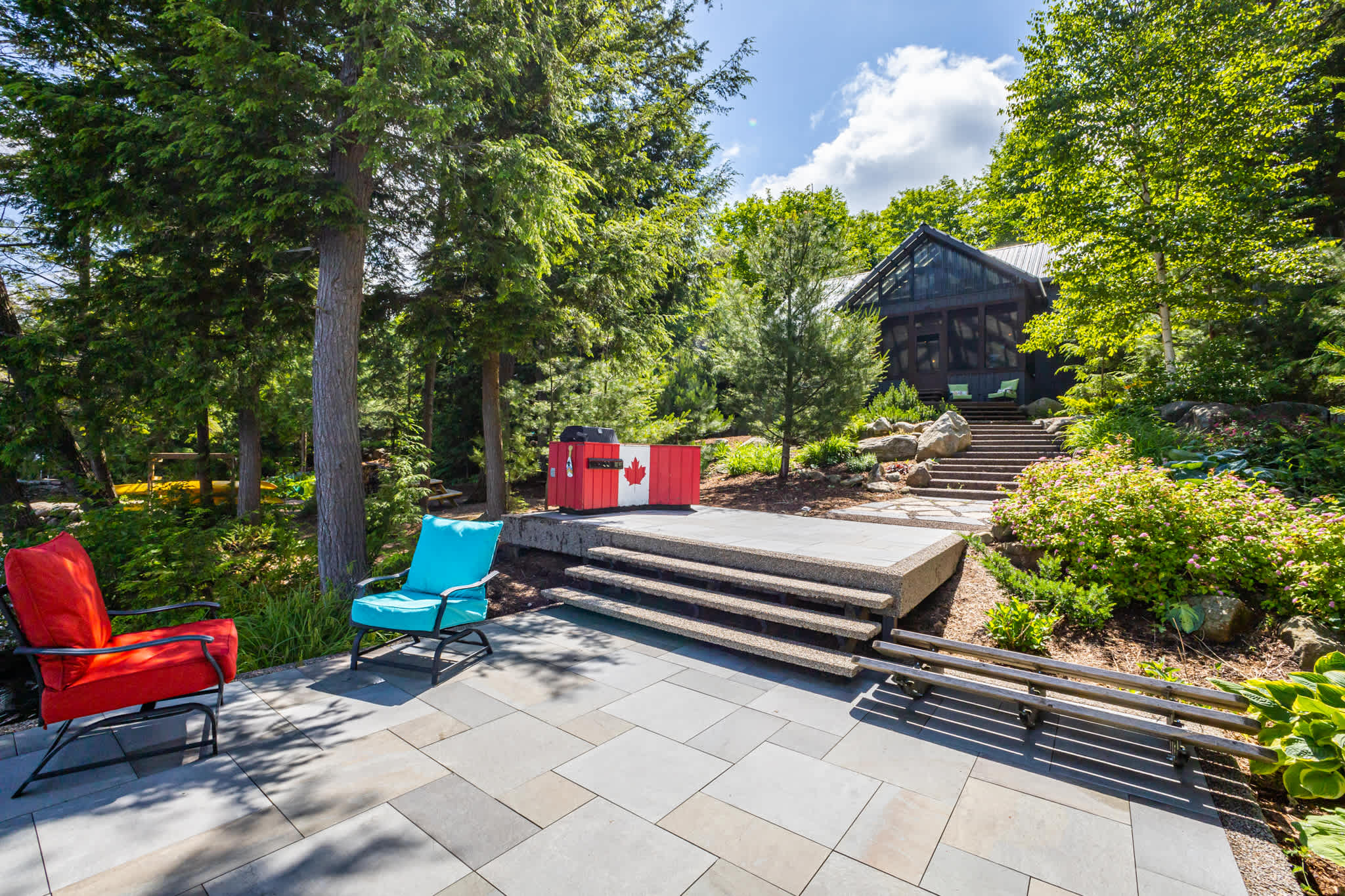485 Deer Lake