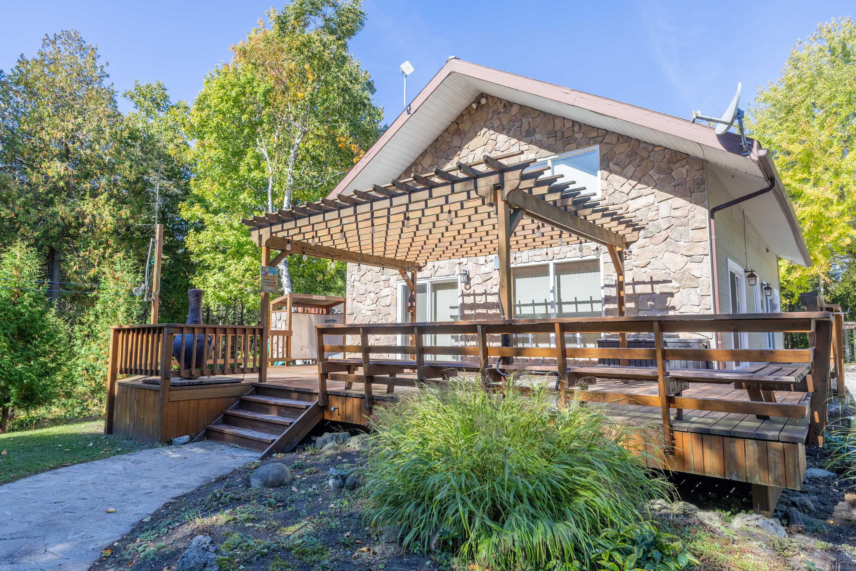 RC - Cottage # 1336