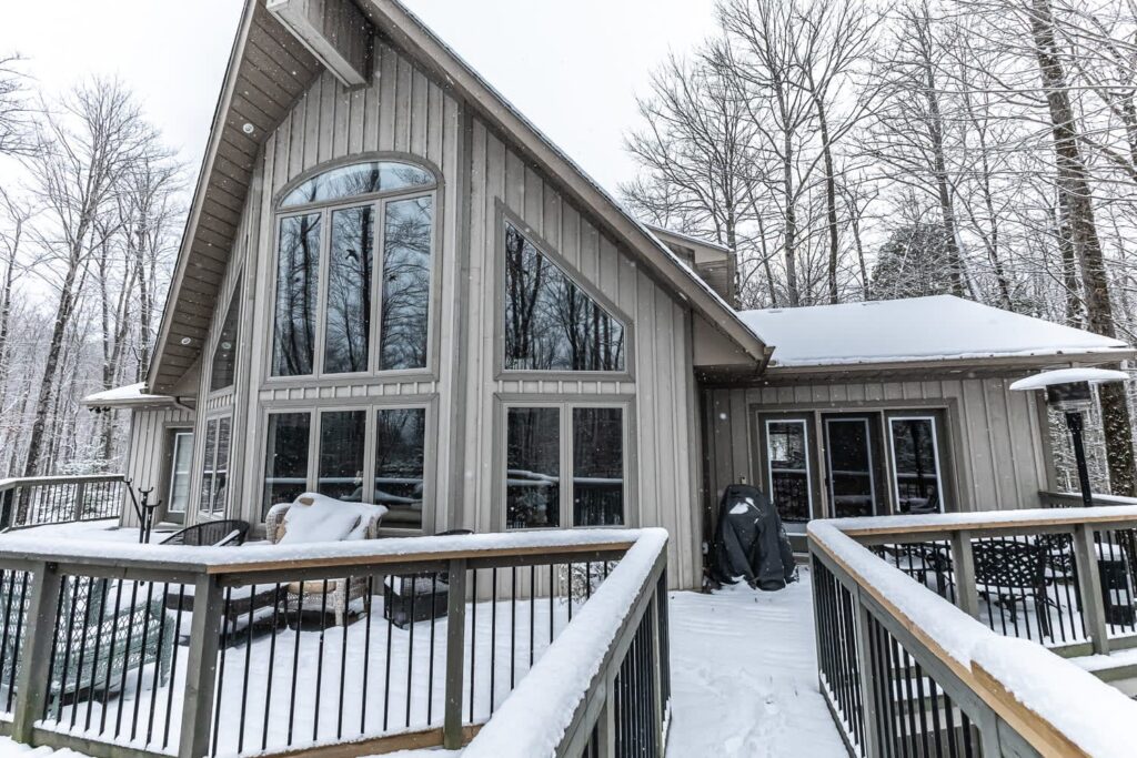 Cottage 621 for Rent on Otter Lake near in Haliburton County Ontario