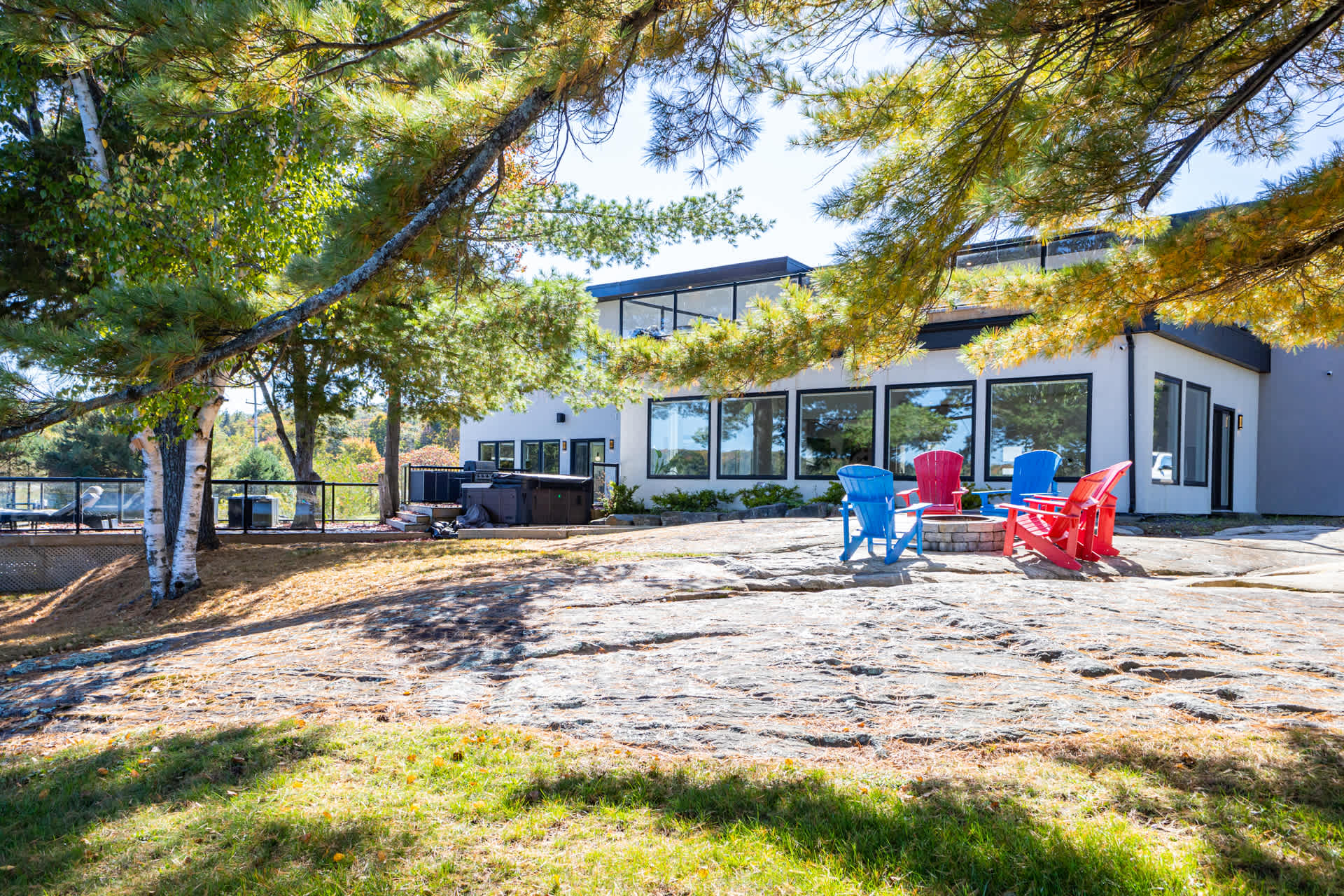 The Difference Between Seasonal and Year-Round Cottages in Ontario