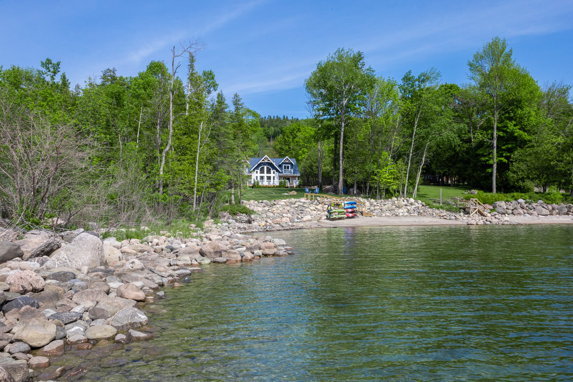 Cottage 730 for Rent on Bay near in Bay Ontario