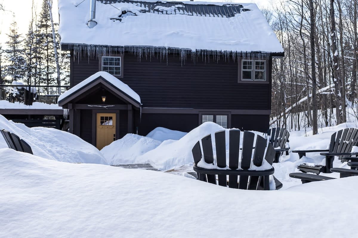 The Best Snowmobile Friendly Cottages in Ontario