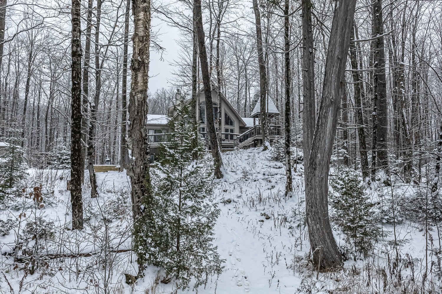 Cottage 621 for Rent on Otter Lake near in Haliburton County Ontario