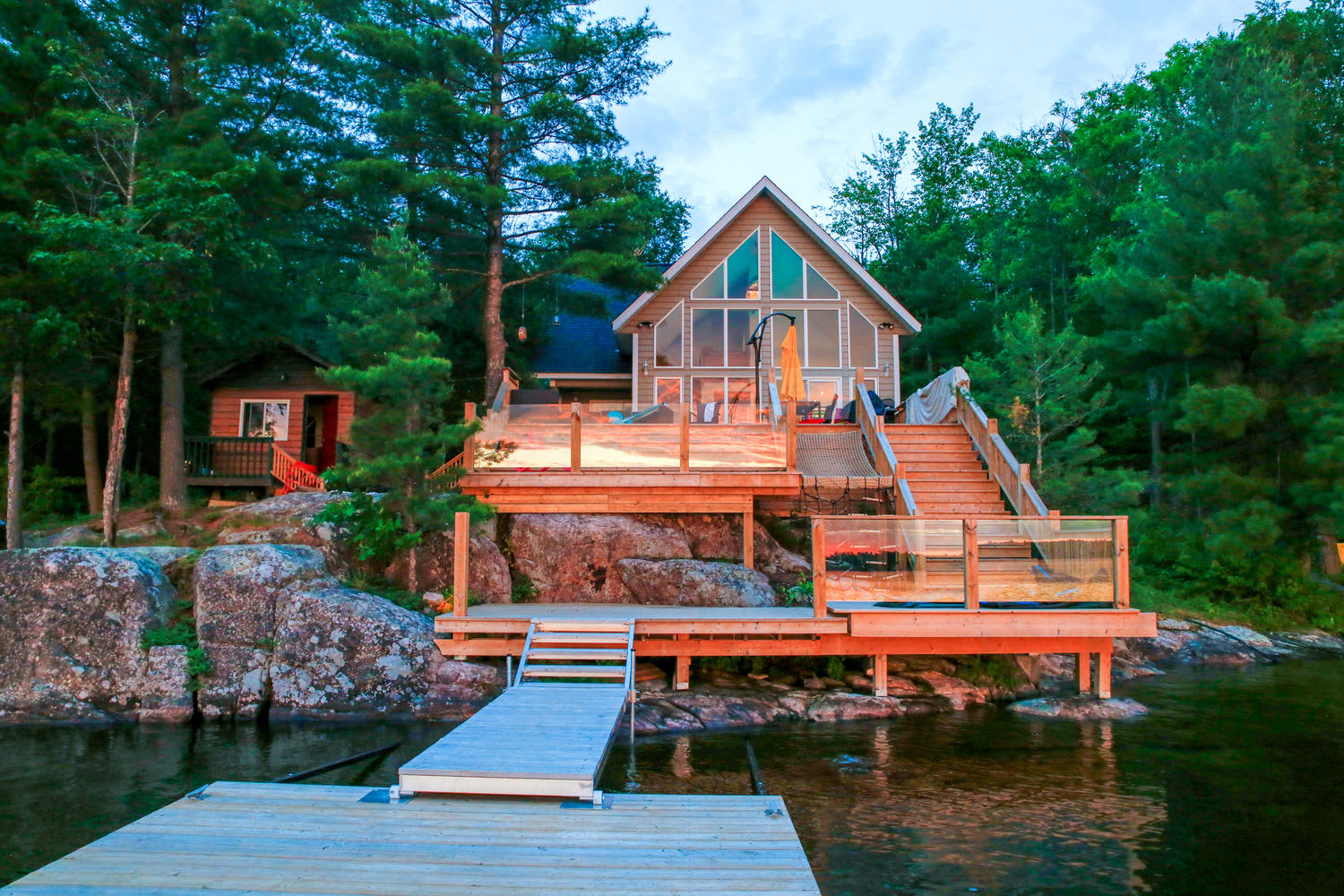 Cottage 209 for Rent on Kapikog Lake near Archipelago in Parry Sound Ontario Cottage 209 for Rent on Kapikog Lake near Archipelago in Parry Sound Ontario